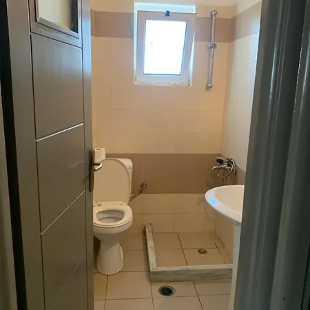 Chris House Kalamata
